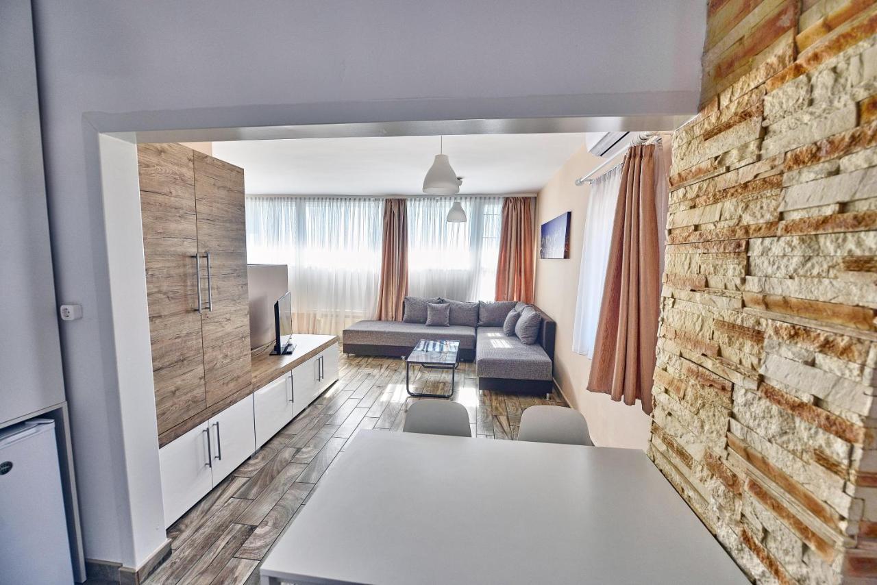 Panorama City Apartman Pécs Eksteriør bilde